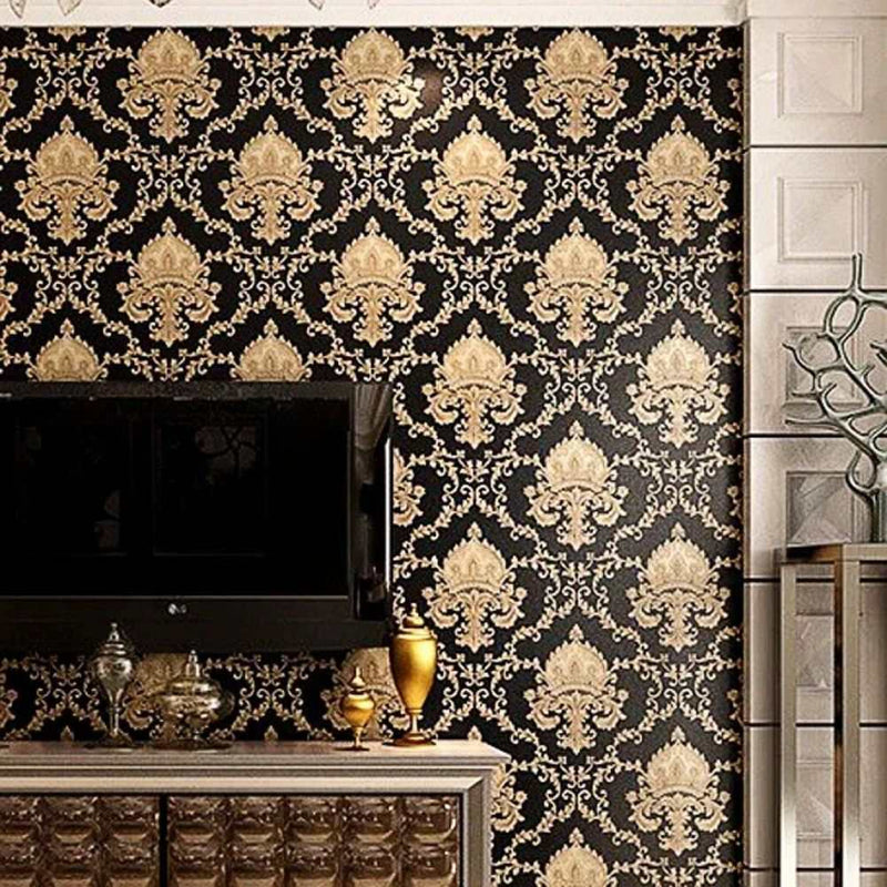 Papier peint tapisserie baroque noir et or — intissé mat premium