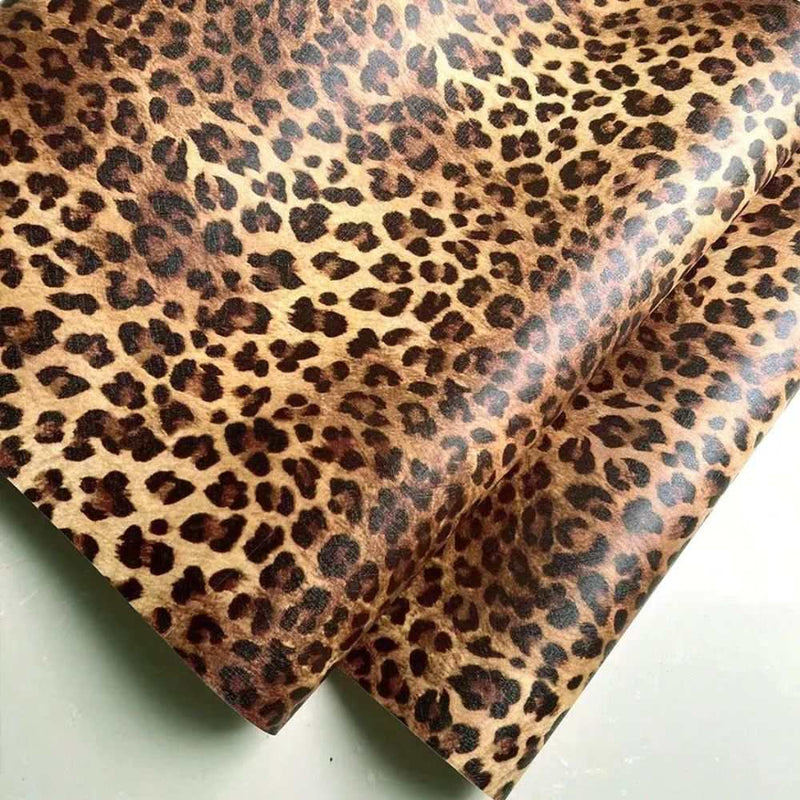 Papier peint tapisserie imitation léopard discret — autocollant