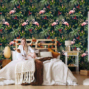 Papier peint tapisserie tropical flamant rose et palmes vertes - Papierpeint - panoramique.fr
